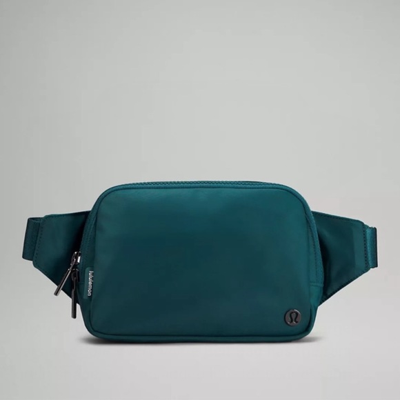 lululemon athletica Handbags - Lululemon Large Everywhere Belt Bag Green Jasper Nwt